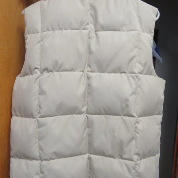 Vintage Reversible  "Down Designs" Vest- size M - Picture 2 of 8